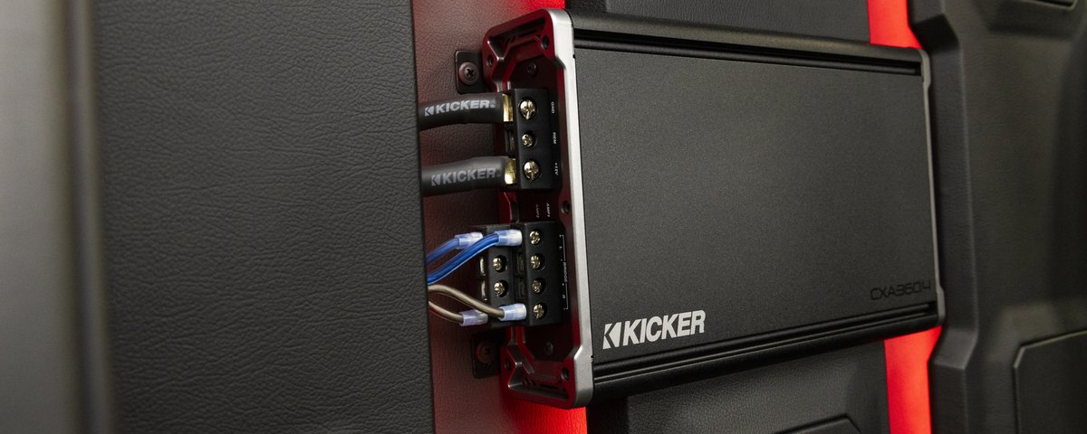 Close view of the Sierra KICKER amplifier installation