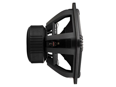18 inch SoloXS L7XS 2 Ohm rear three-quarter